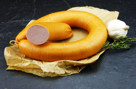 Fleischwurst im Ring mit Knoblauch im Naturdarm vom EIFEL Schwein